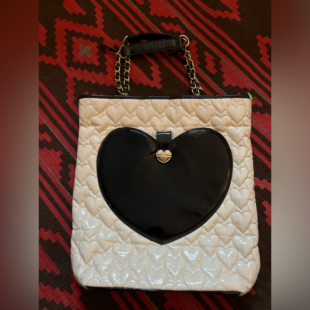 Betsy Johnson ivory quilted heart appliqué tote bag